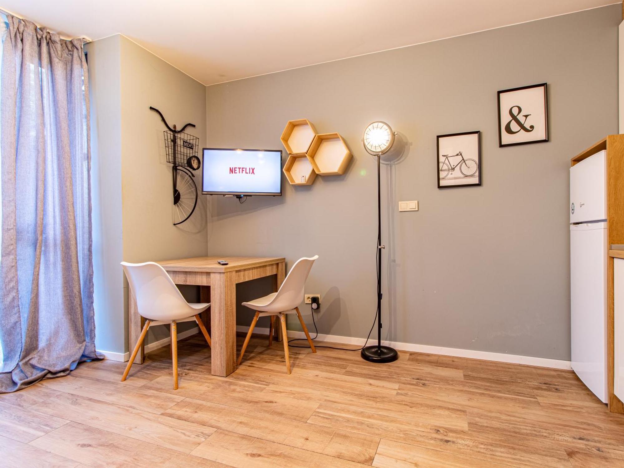 Stay & Explore Sofia - Central Studio Экстерьер фото